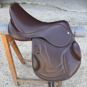 Jumping/Cross country saddle 16,5”